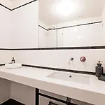 דירה Aliados Premium 1br W/ Terrace By Lovelystay *