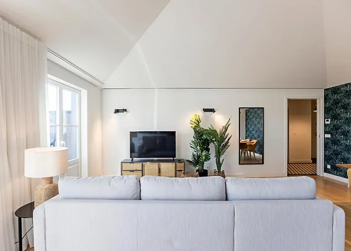 Aliados Premium 1br W/ Terrace By Lovelystay Porto